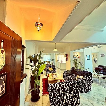 Large Room With Its Own Balcony Каир Экстерьер фото