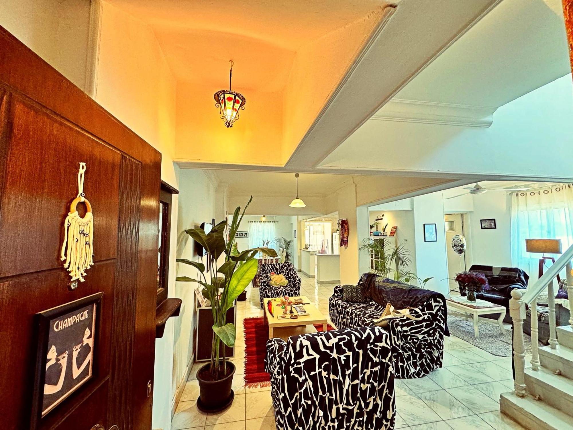 Large Room With Its Own Balcony Каир Экстерьер фото