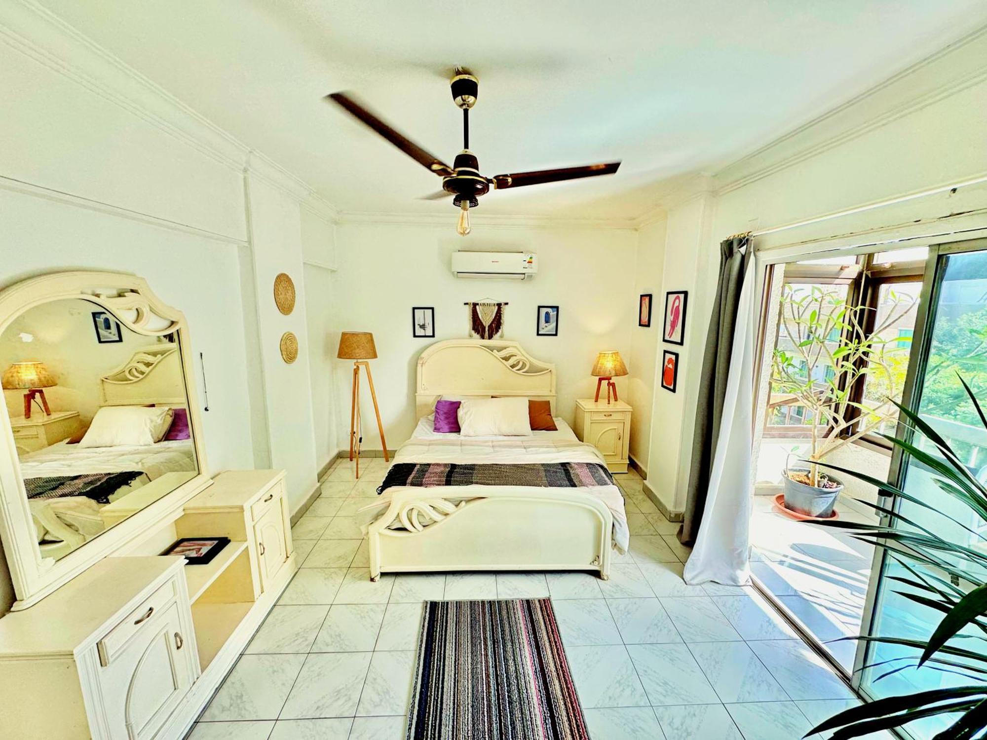 Large Room With Its Own Balcony Каир Экстерьер фото